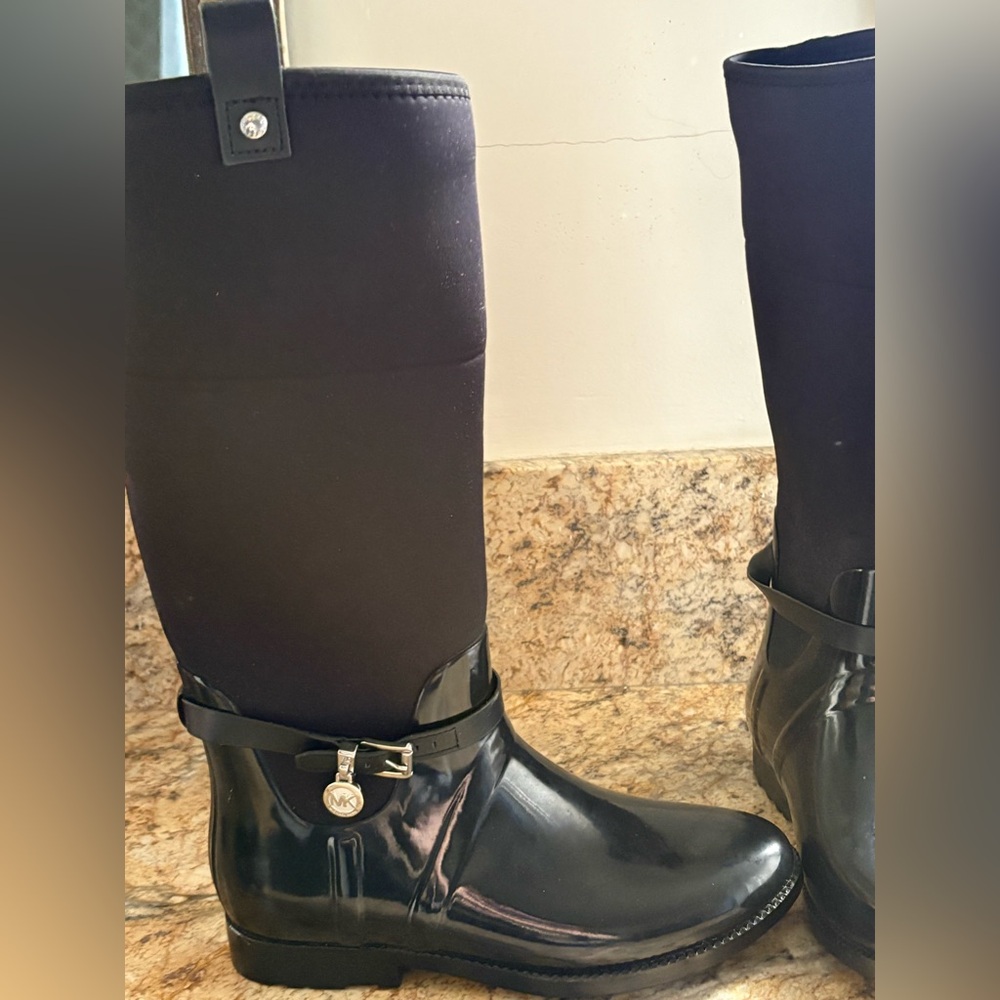 Black Michael Kors rain Boots (NWOT)